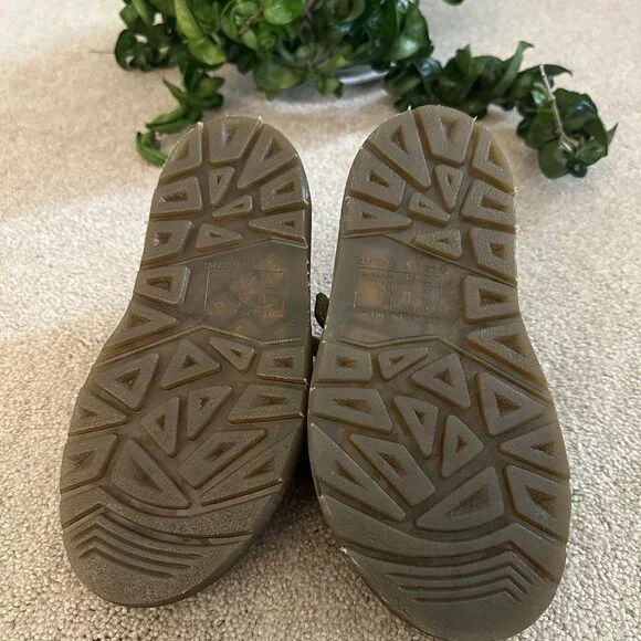 Dr. Martens VINTAGE 5A57 Slide Mule Sandal NWOT Oiled Leather Brown Women's 6 - Picture 9 of 10